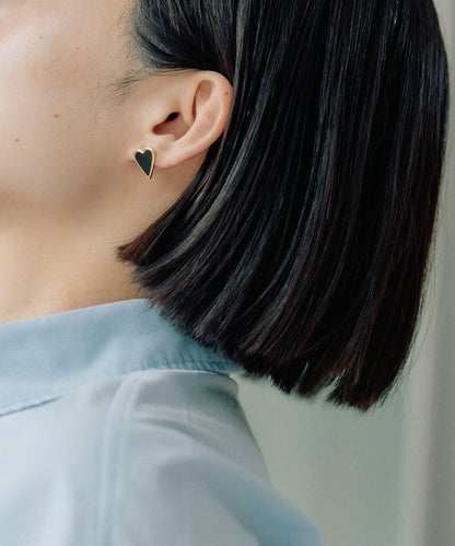 《金屬アレルギー対応/ステンレス》 平面色愛心 耳釘