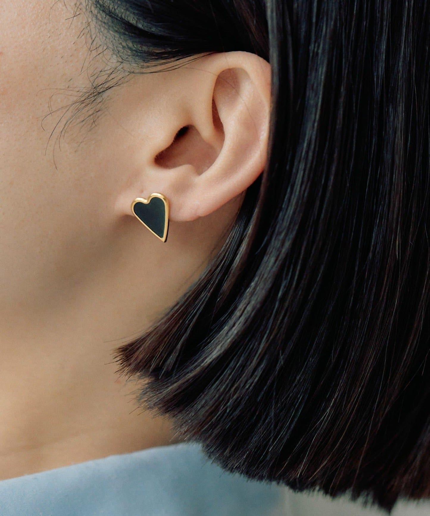 《金屬アレルギー対応/ステンレス》 平面色愛心 耳釘