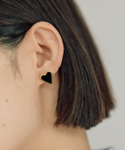 《金屬アレルギー対応/ステンレス》 平面色愛心 耳釘