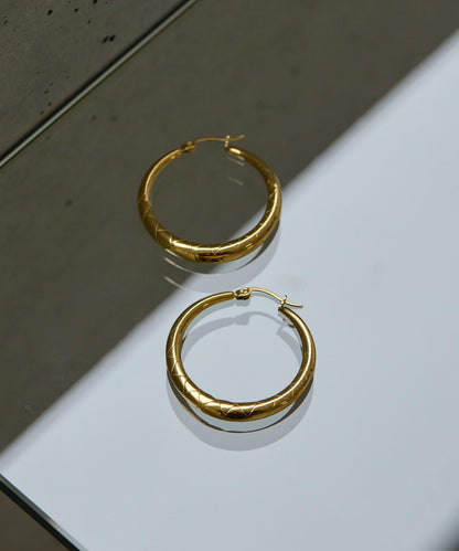 《金屬アレルギー対応/ステンレス》 圖案裝飾 圈式 耳環