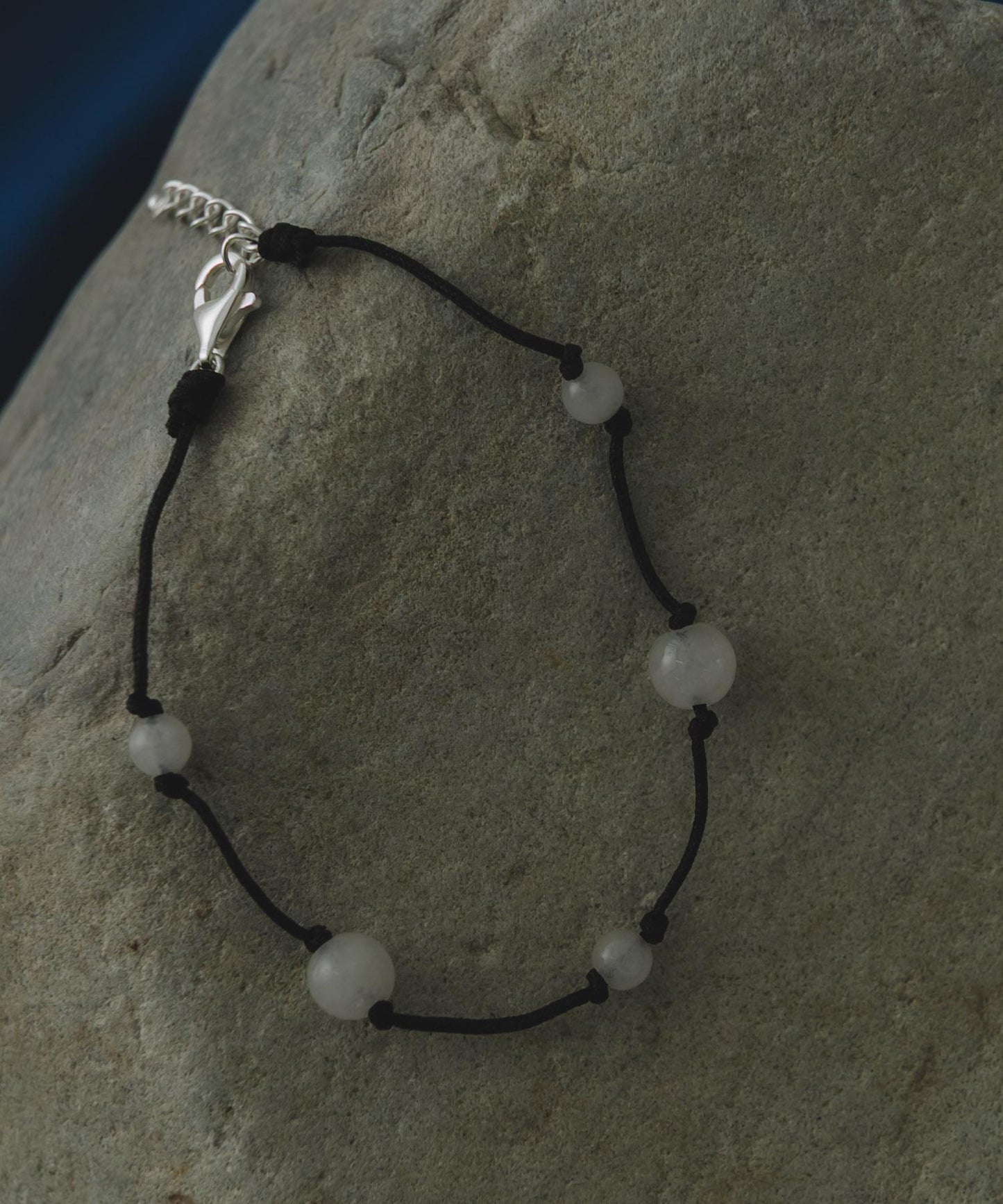 SMELLY so’ white jade bracelet 手鍊