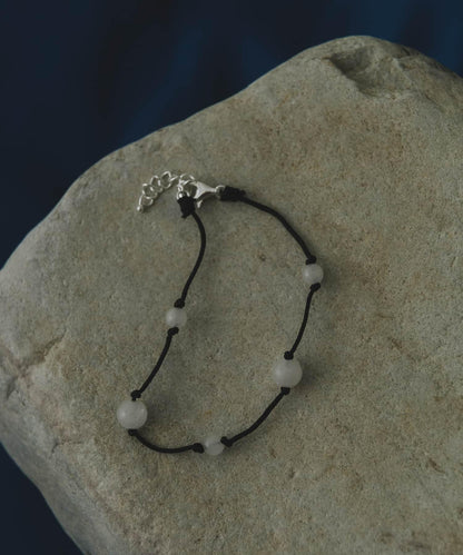 SMELLY so’ white jade bracelet 手鍊
