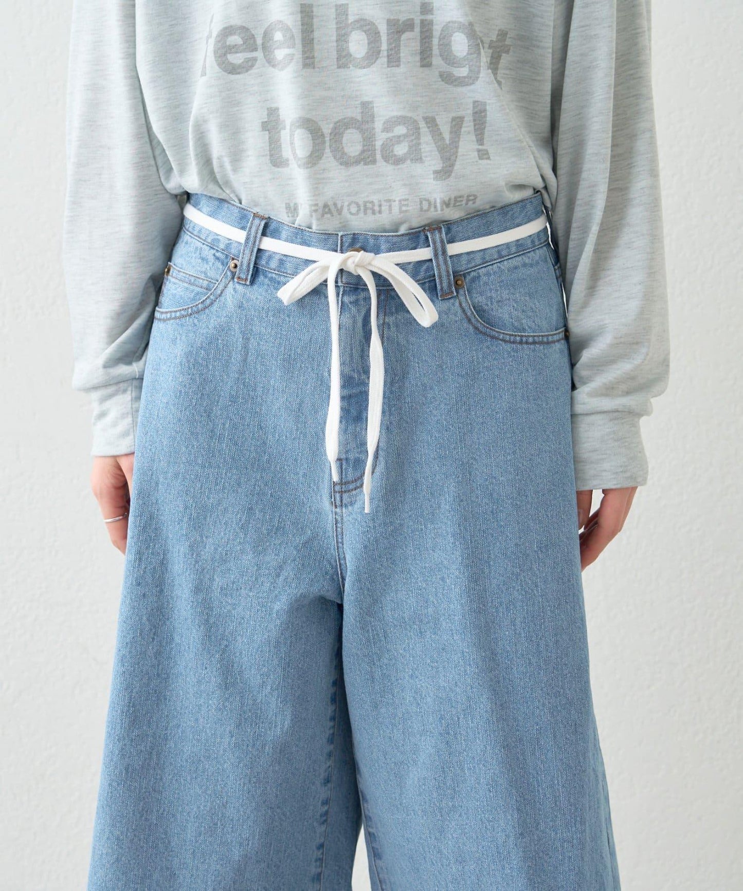 willow 牛仔短褲