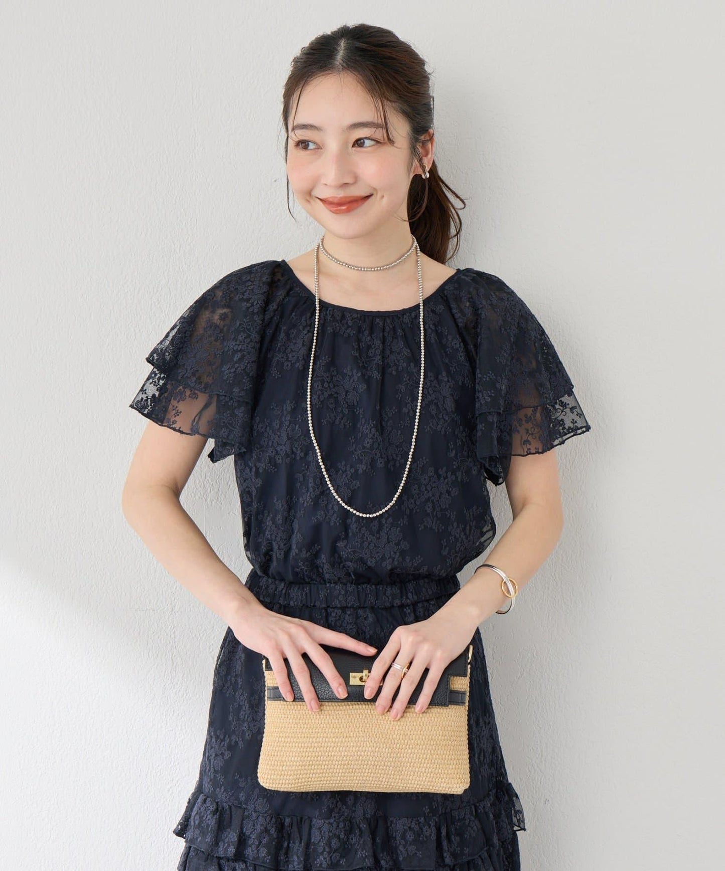 網紗刺繡 荷葉袖 襯衫