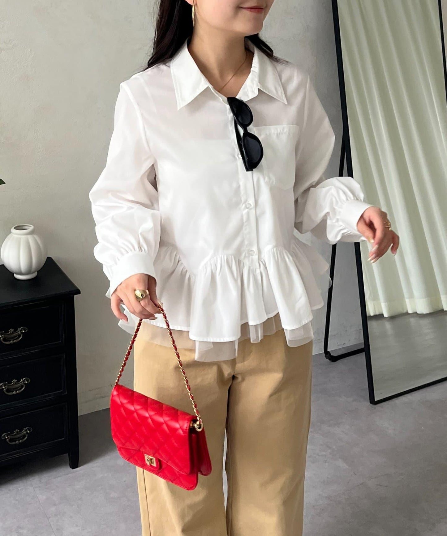 下襬荷葉邊網紗泡泡袖襯衫