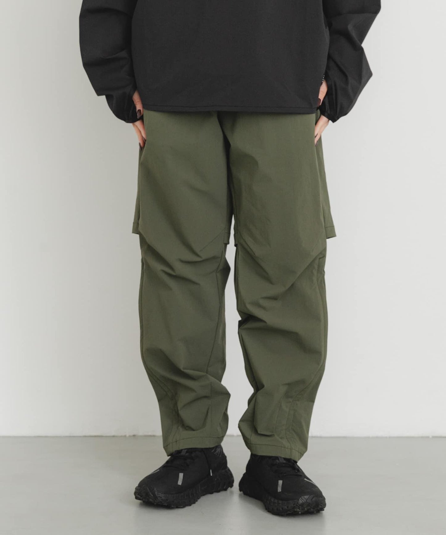 HIKE PANTS 褲子