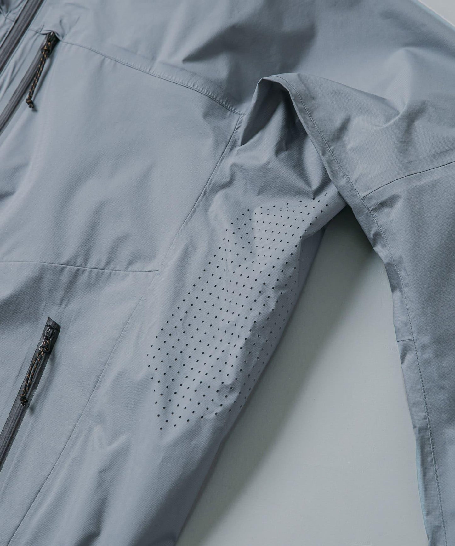 HIKE SHELL JACKET