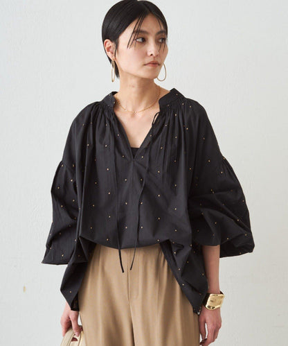 INDIA 開領刺繡襯衫