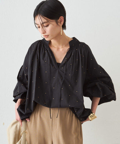 INDIA 開領刺繡襯衫