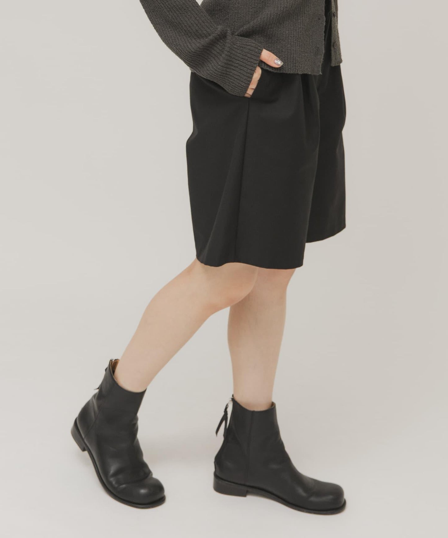 雙褶休閒短褲