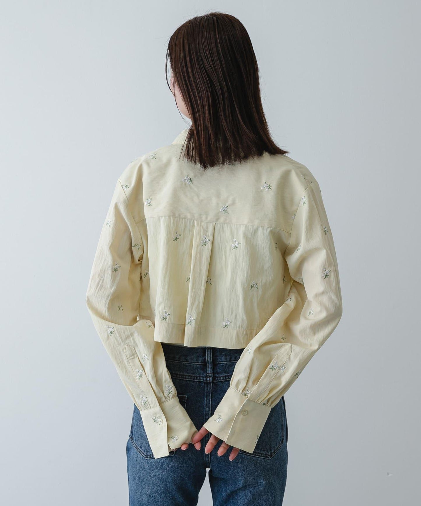 花卉刺繡 短款 襯衫