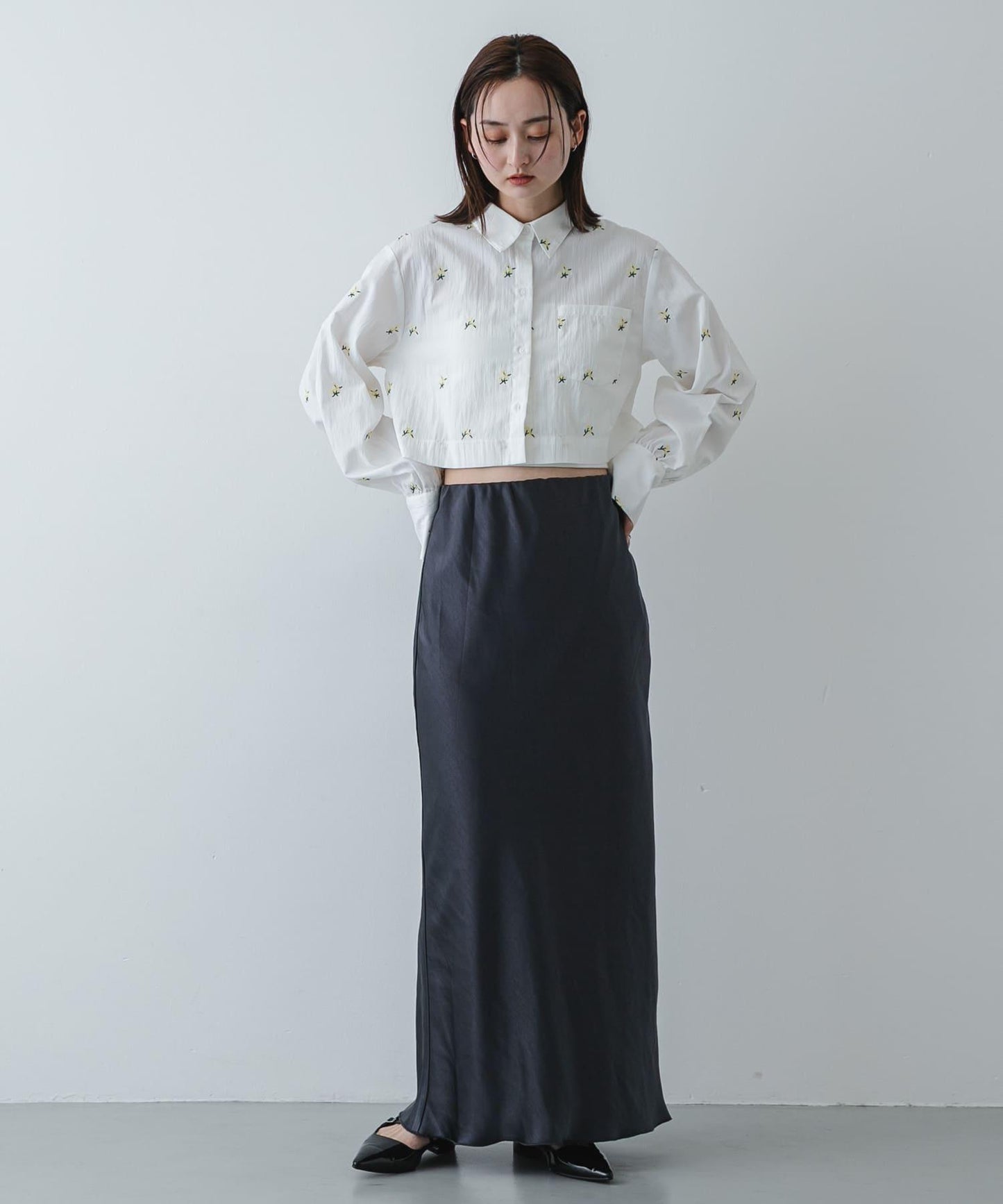 花卉刺繡 短款 襯衫