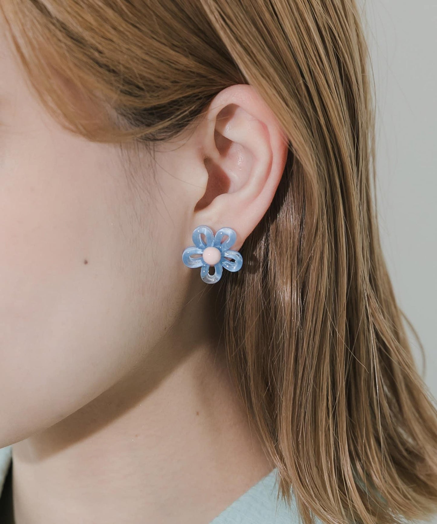 透明花朵耳環