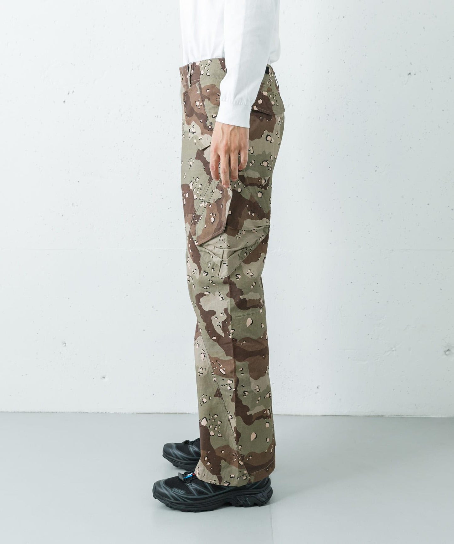 URBAN RESEARCH iD 3-D CUTTING 工裝褲