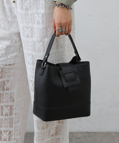 皮帶翻蓋設計水桶包