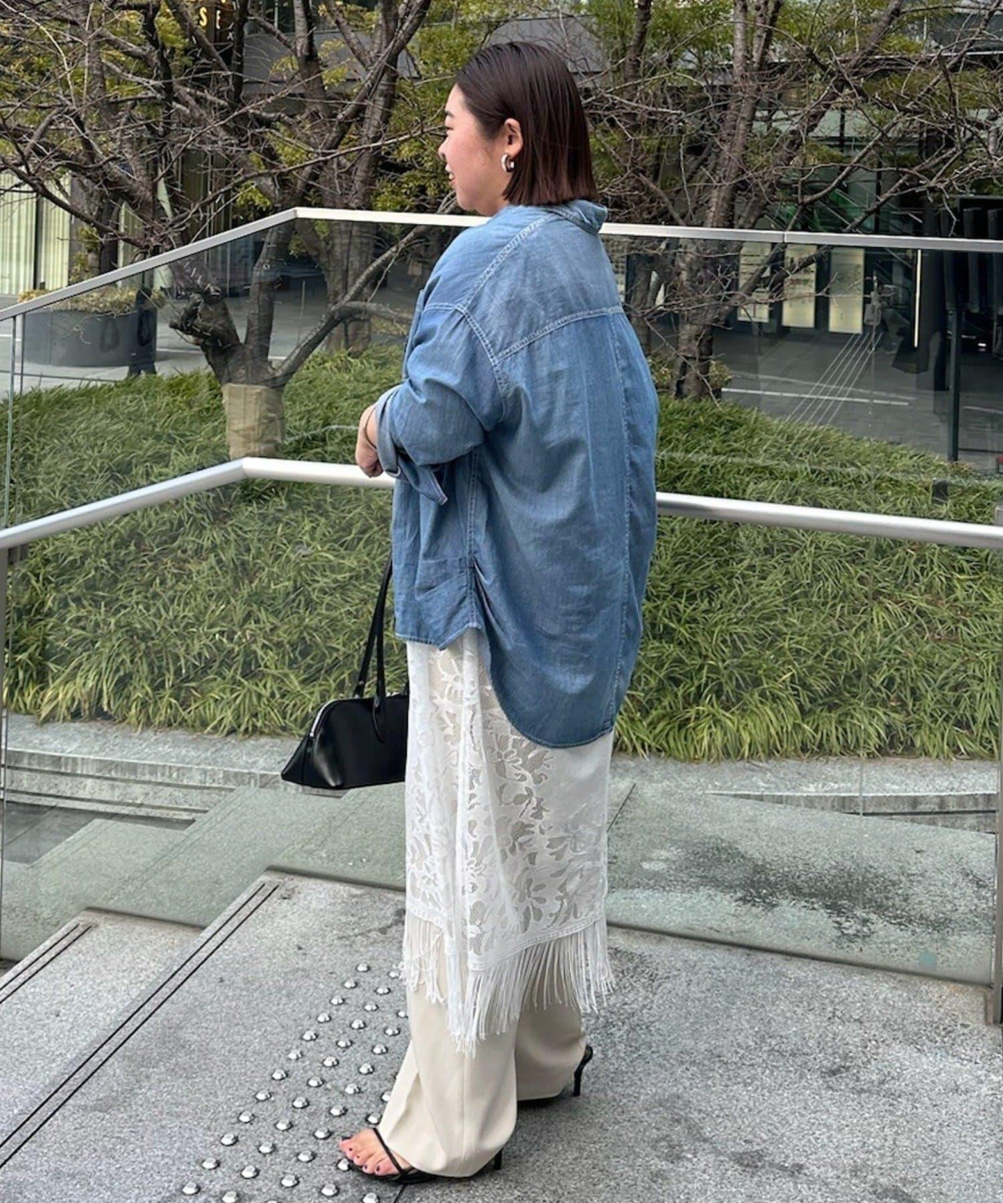 透感牛仔褶襉襯衫