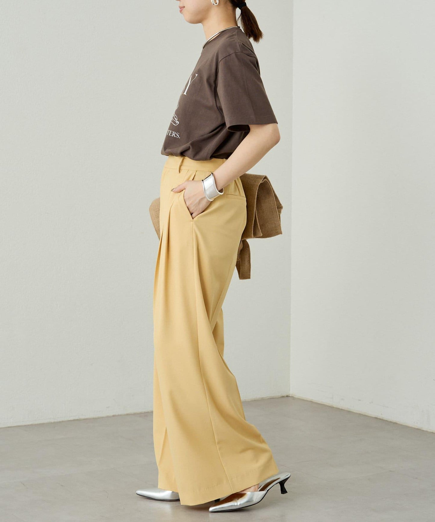Loungedress 雙褶闊腿褲
