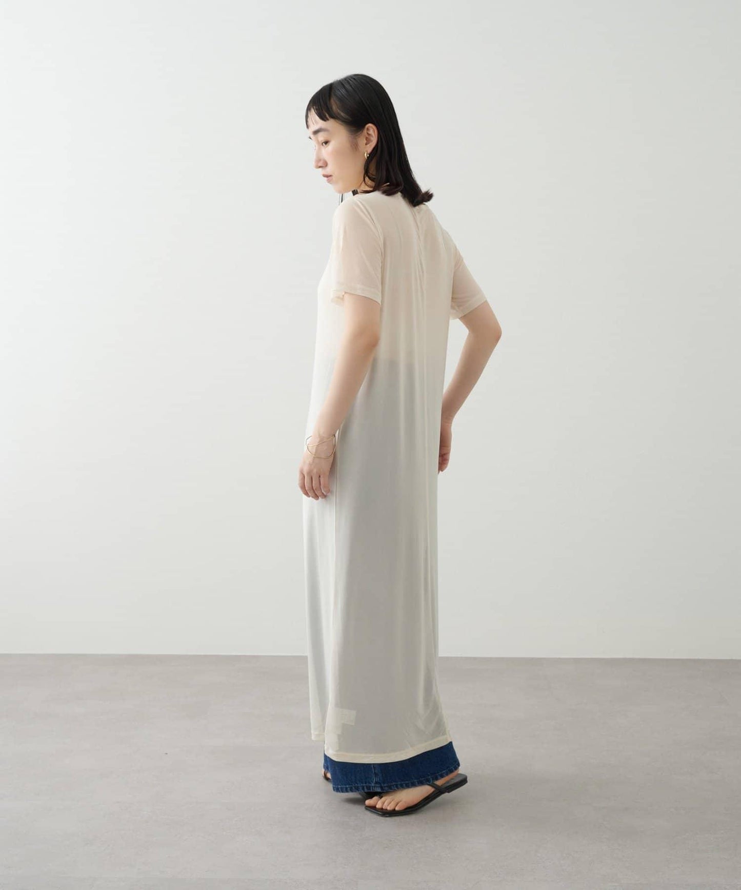 Omekashi 短袖網紗連衣裙