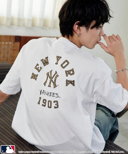 聯名 MLB 豹紋Logo T恤