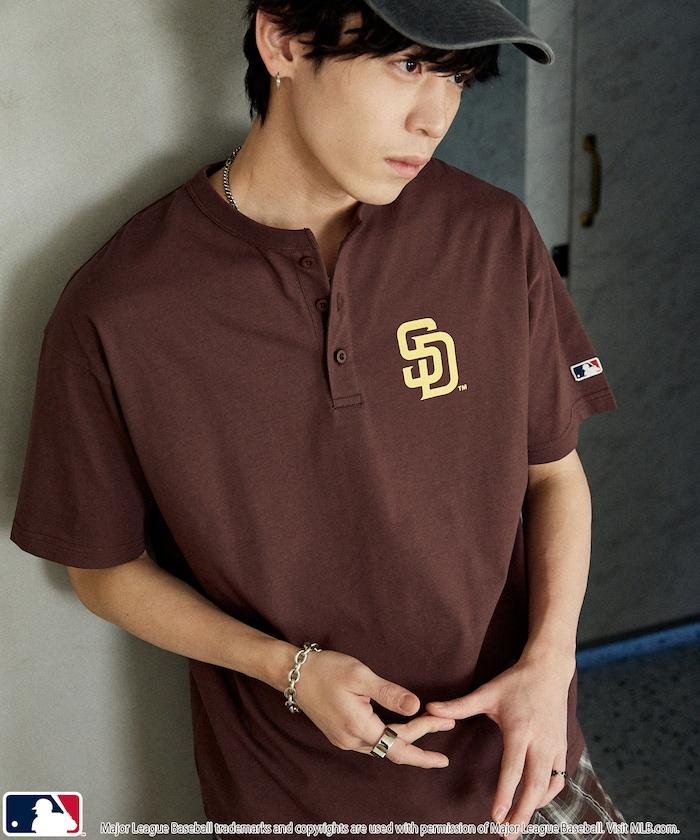 聯名 MLB 標誌印花 寬鬆 Henley領 T恤