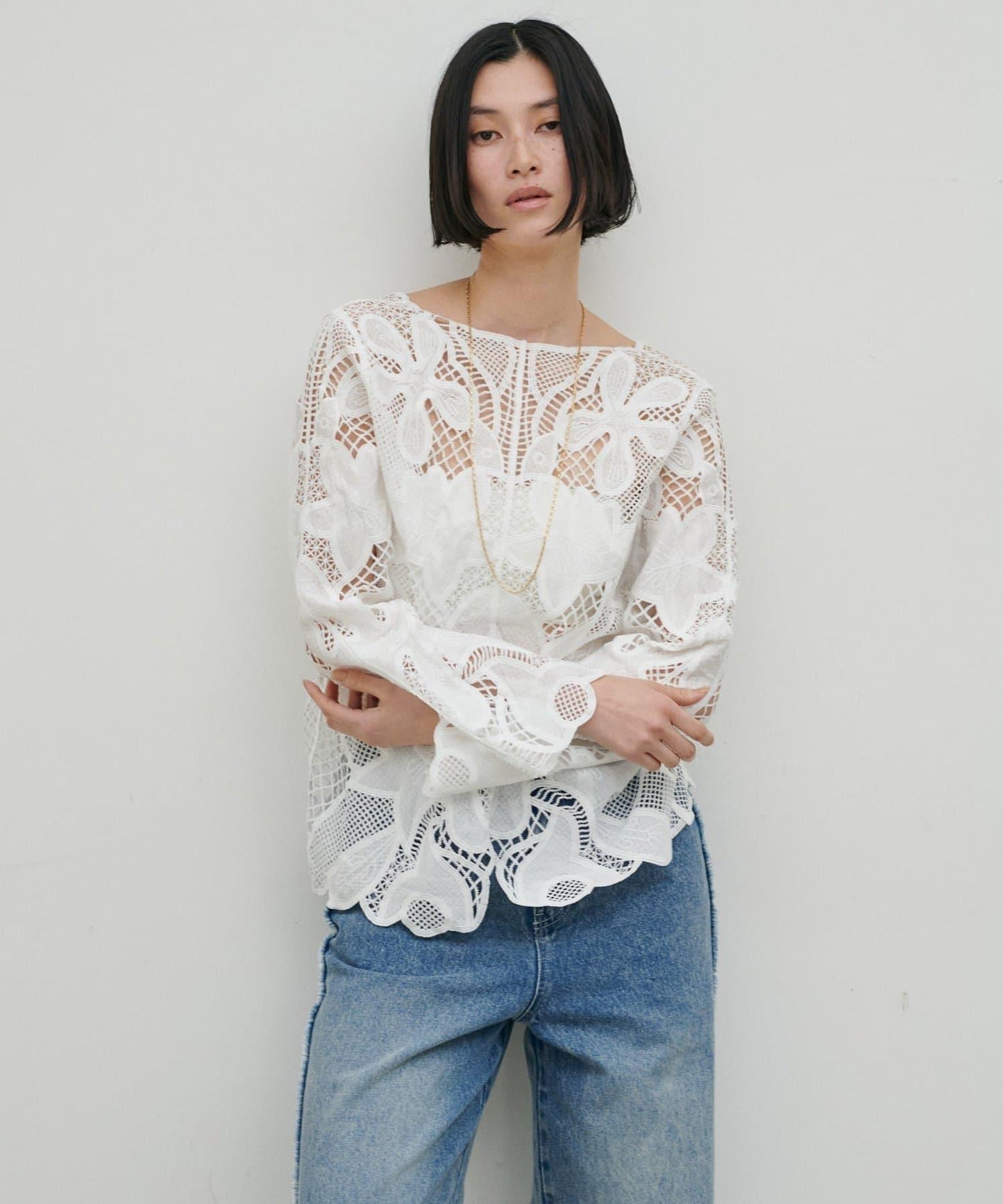 花卉刺繡蕾絲上衣