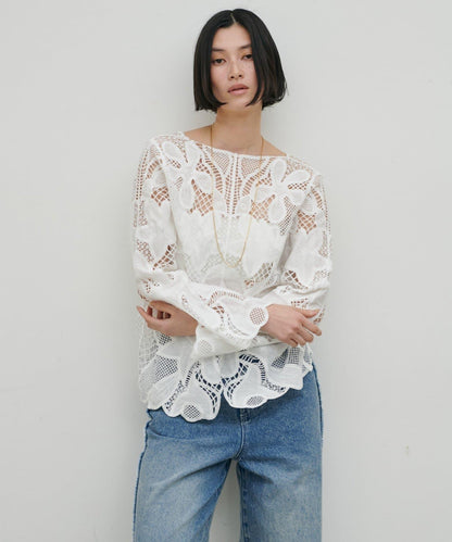 花卉刺繡蕾絲上衣