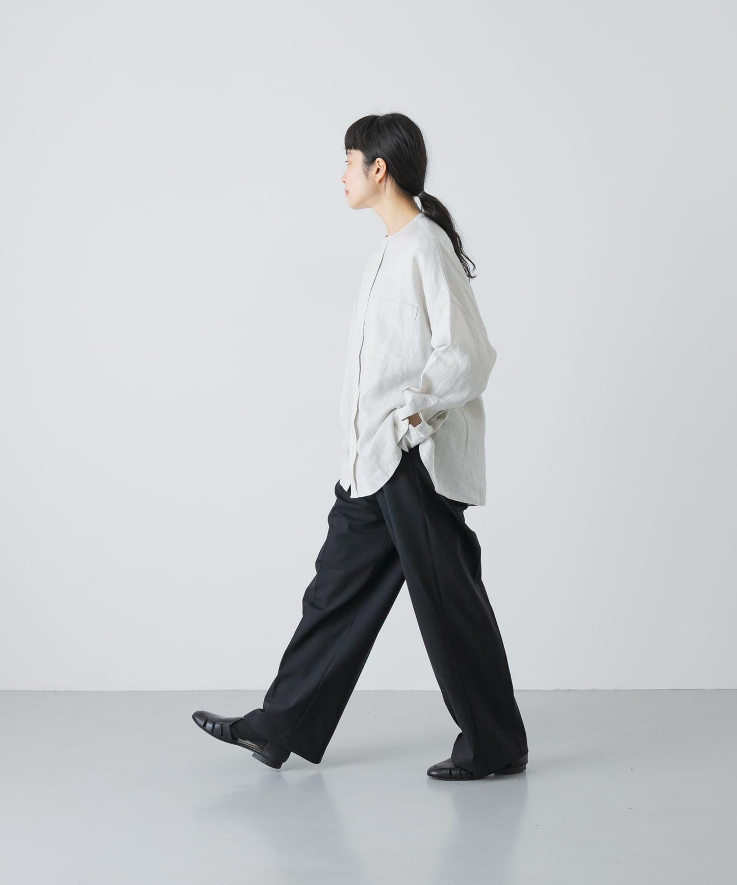 亞麻寬鬆雙口袋襯衫