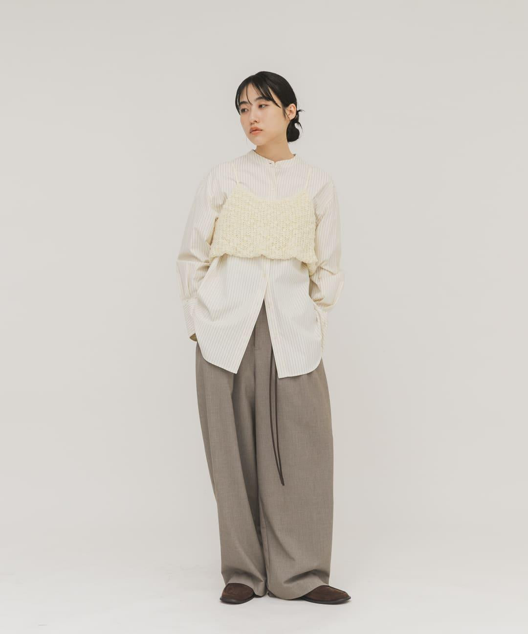 蓬鬆針織 立體廓形 束胸上衣