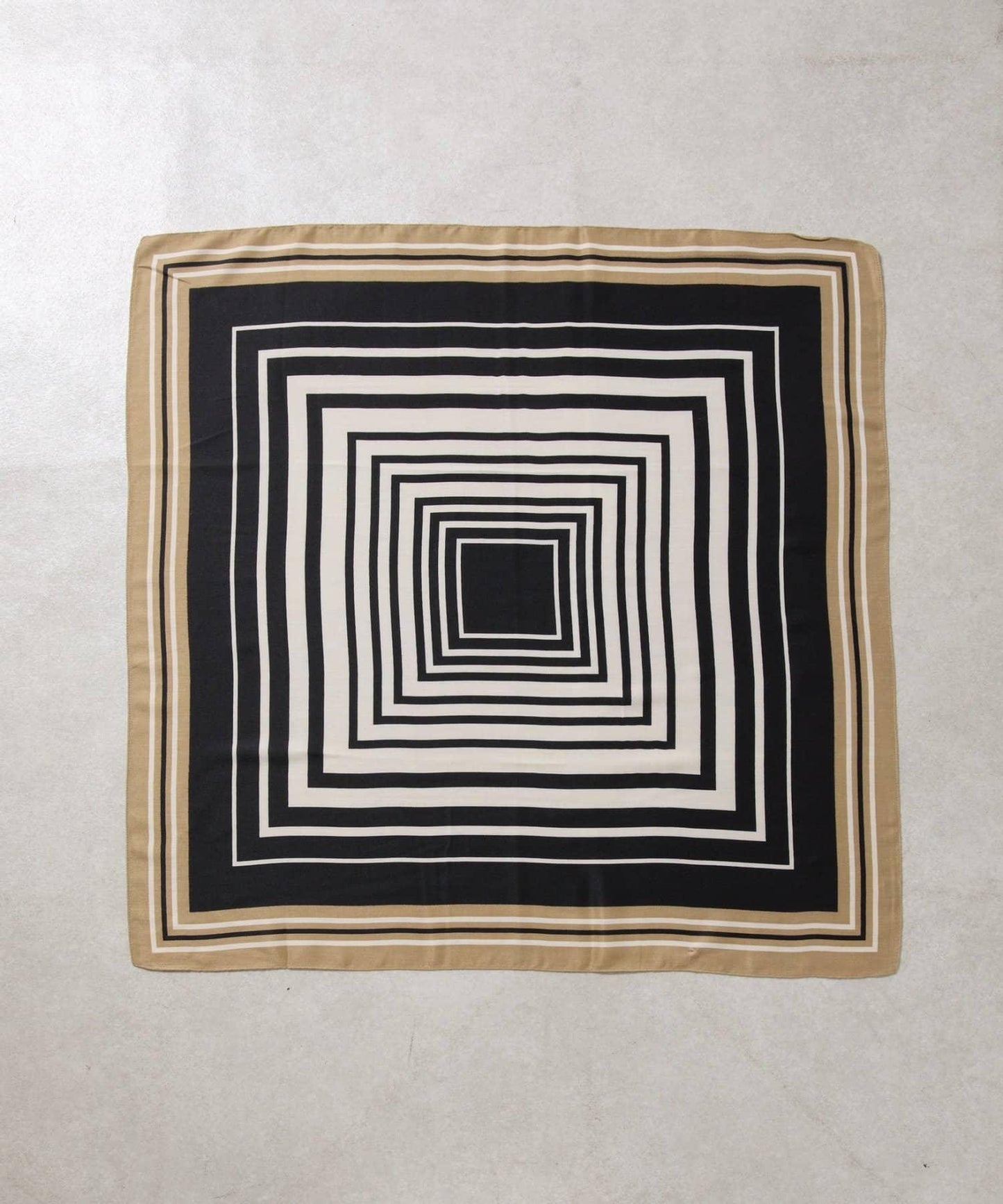 大尺寸 方形圖案 絲巾 90×90