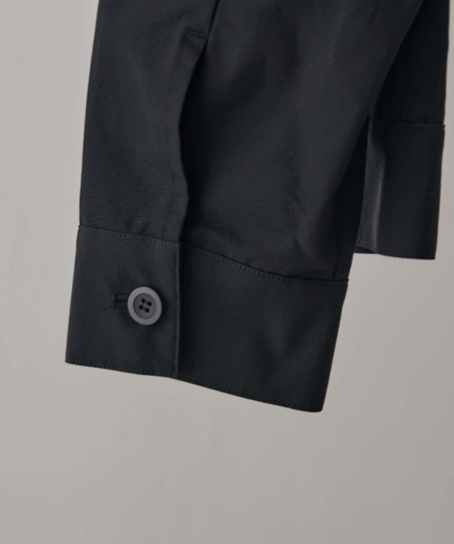 CULLNI exclusive for Lui's 帶領拉鍊夾克