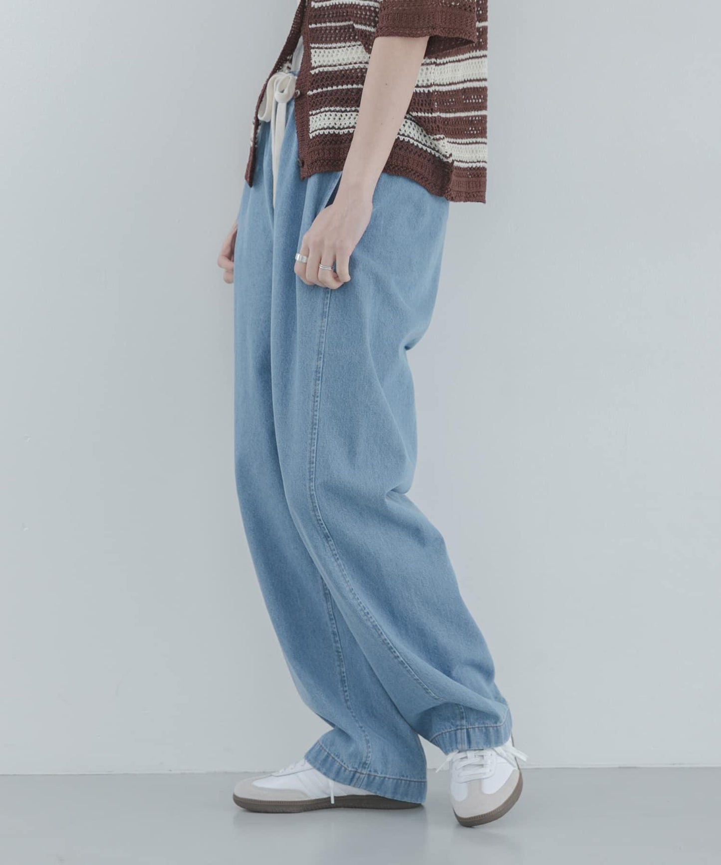 弧形版型牛仔褲