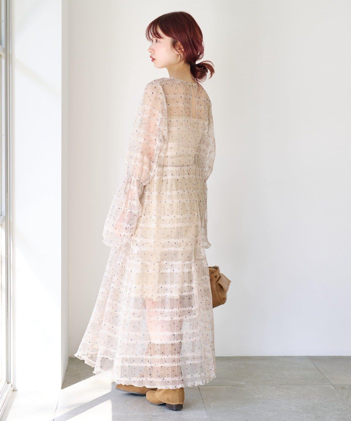 印花蕾絲連衣裙