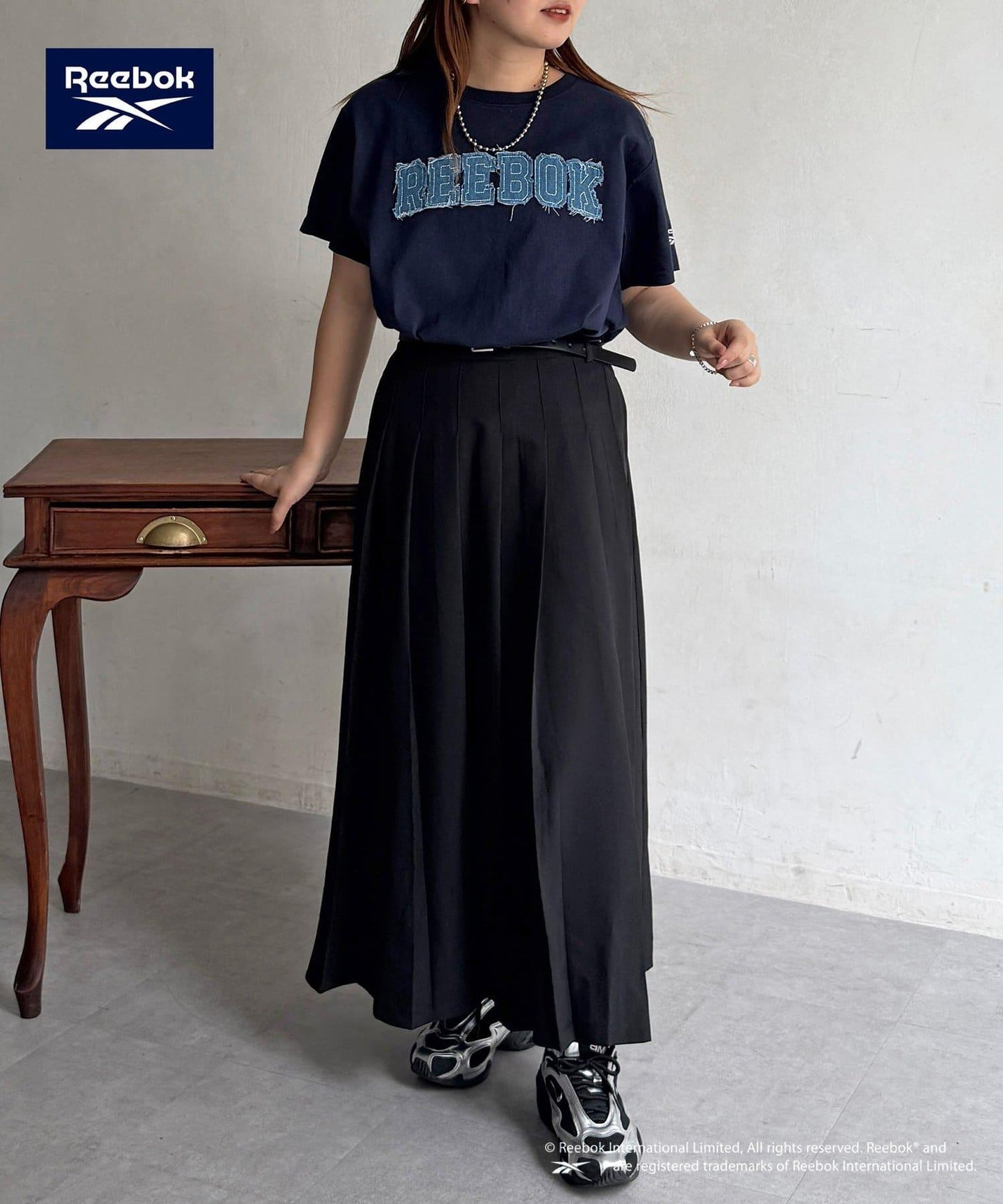 Reebok 牛仔貼布 T恤
