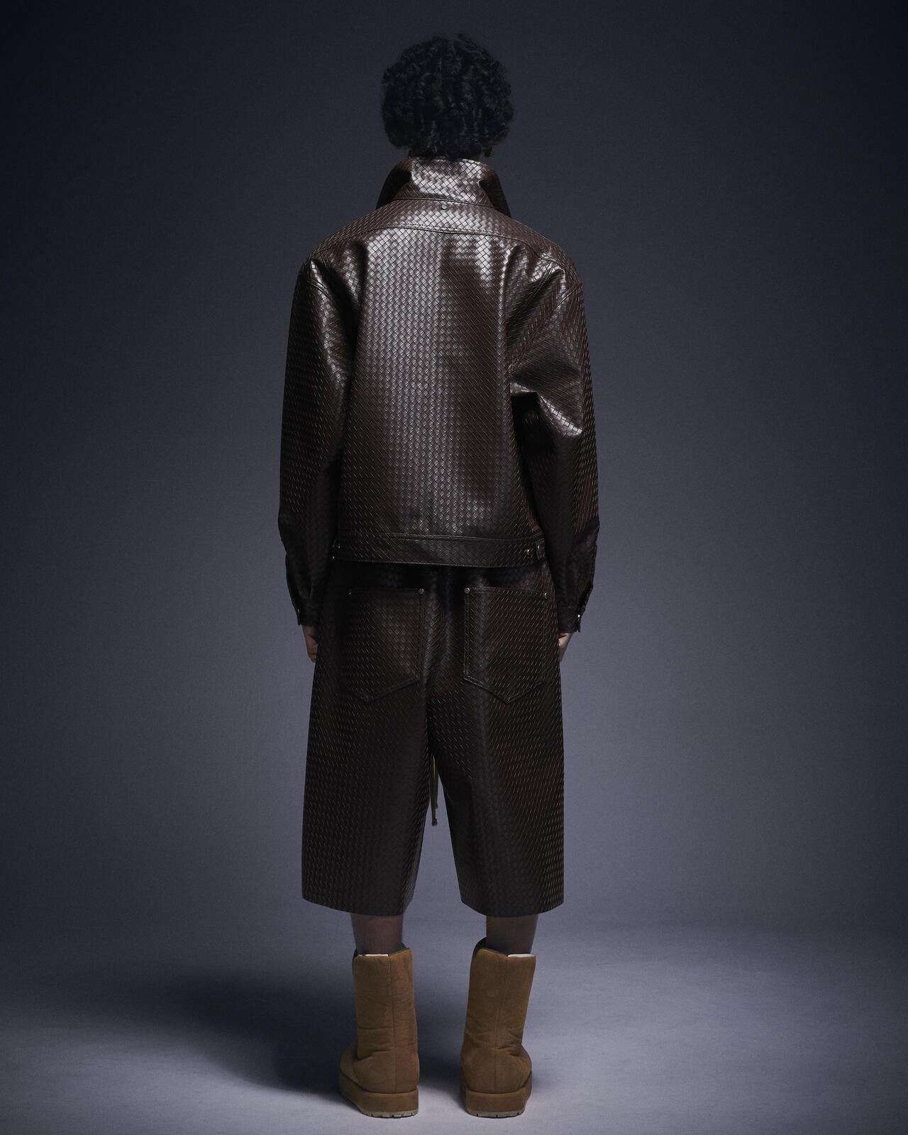 WOVEN FAUX LEATHER SHORTS 短褲