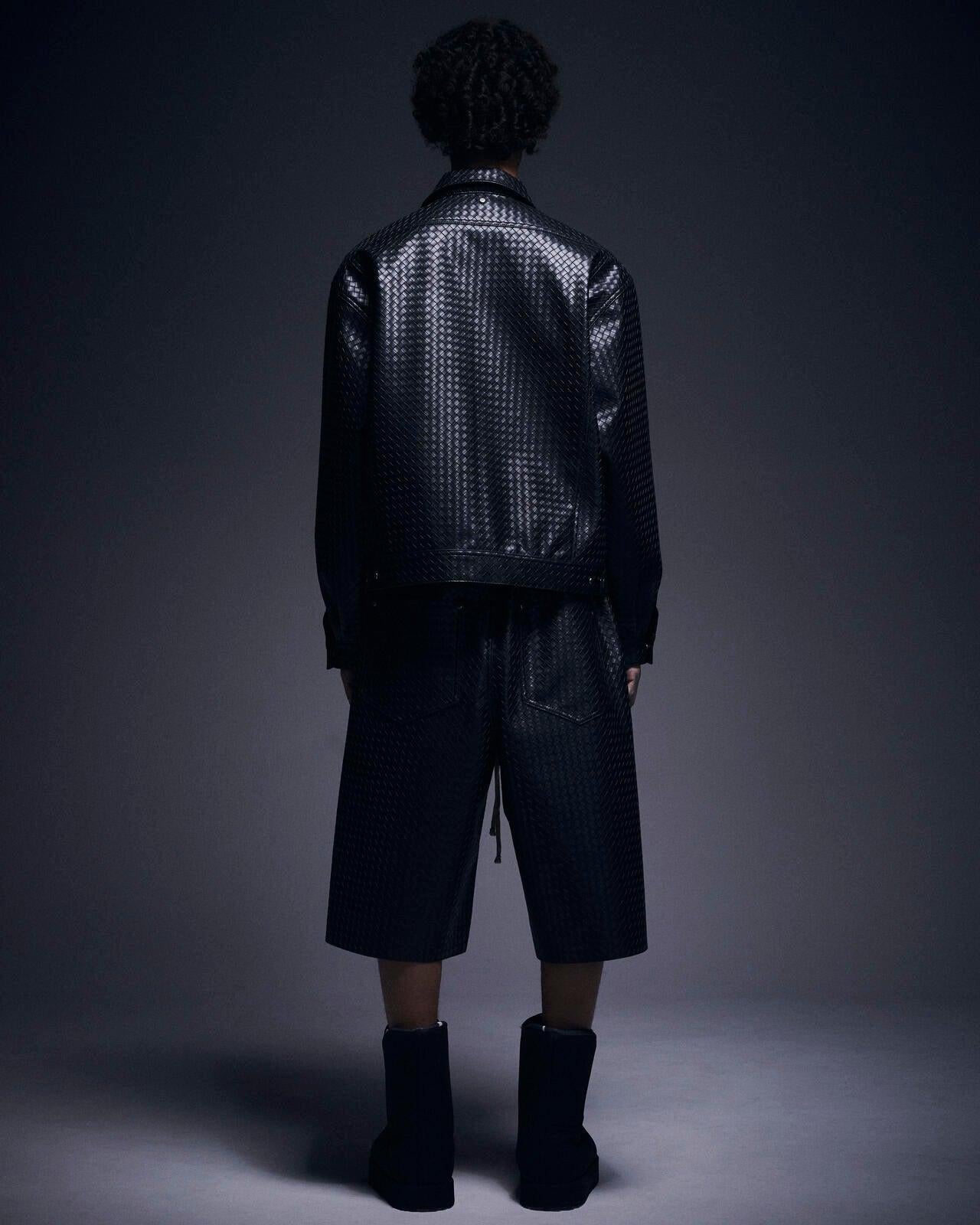 WOVEN FAUX LEATHER SHORTS 短褲