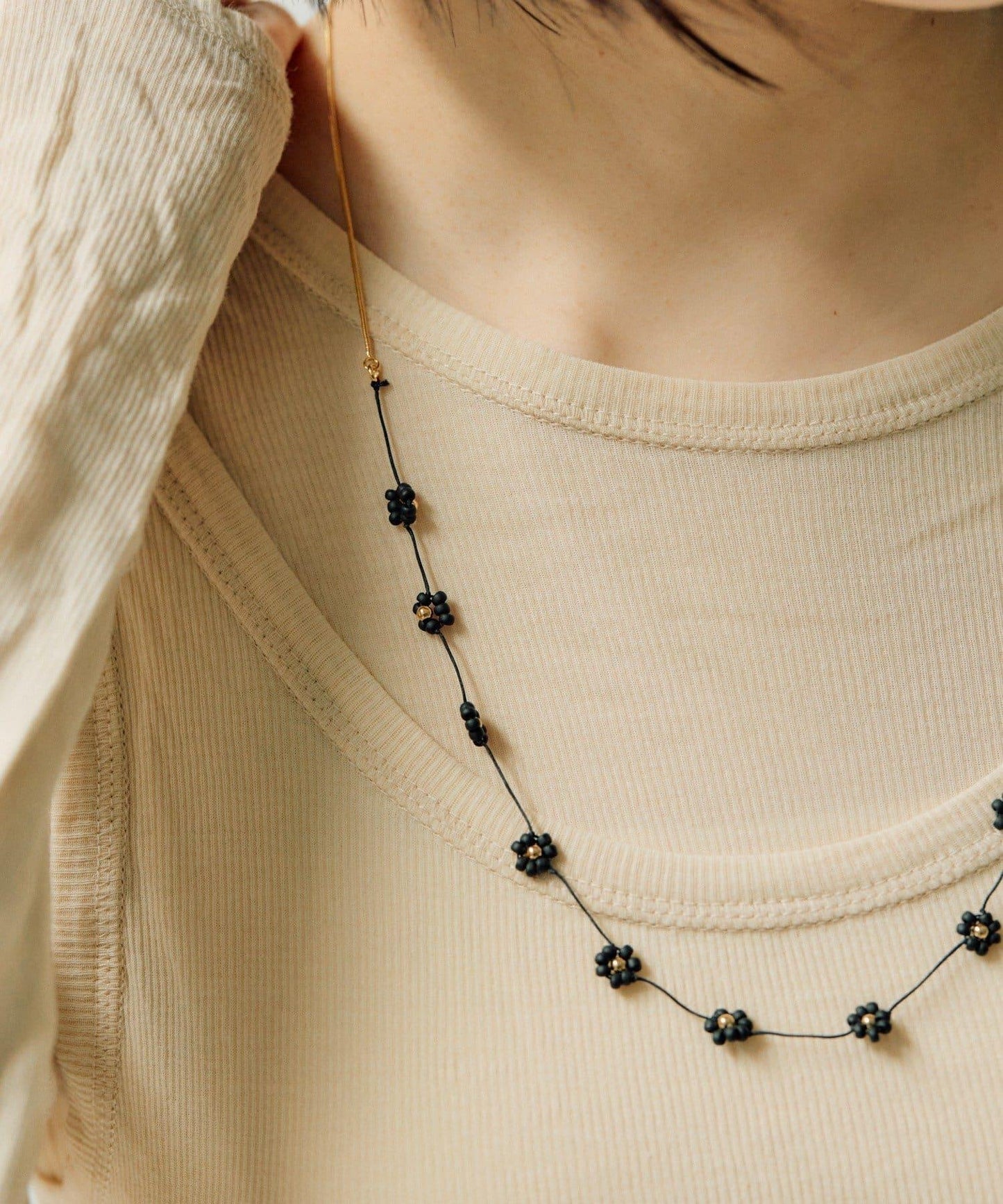 珠飾花朵可調節項鍊