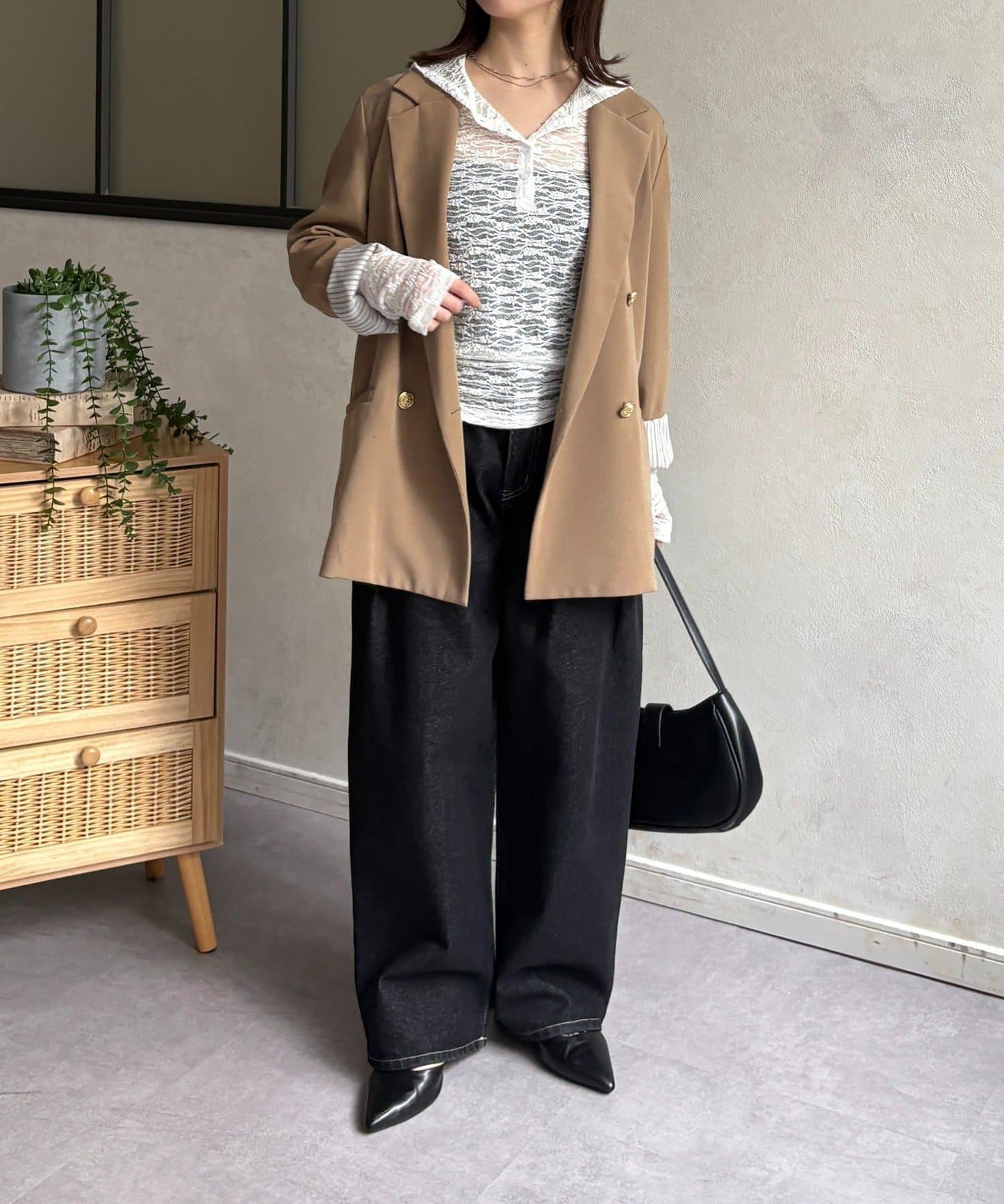 蕾絲連帽套頭衫