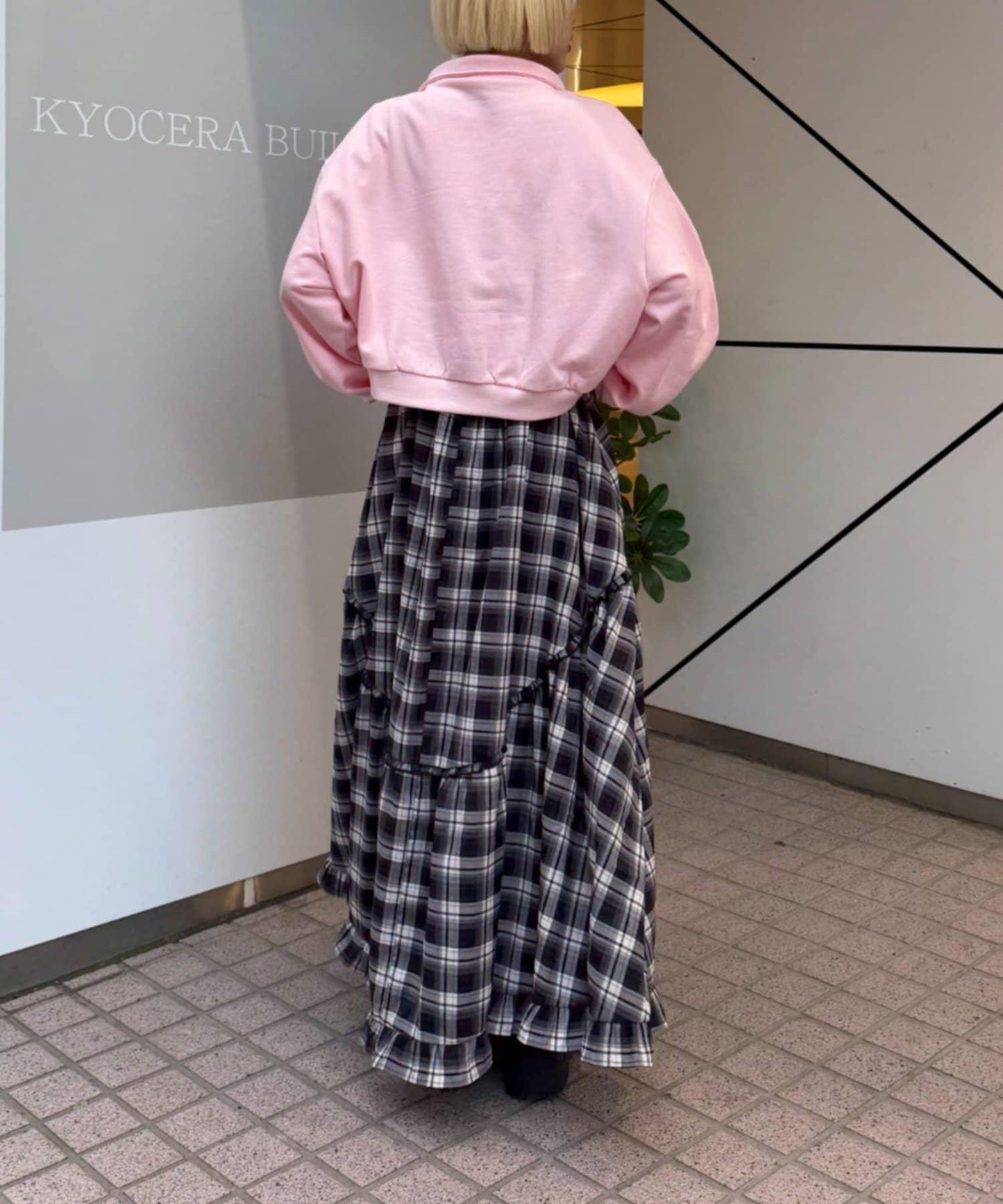 w closet 半拉鍊荷葉邊衛衣