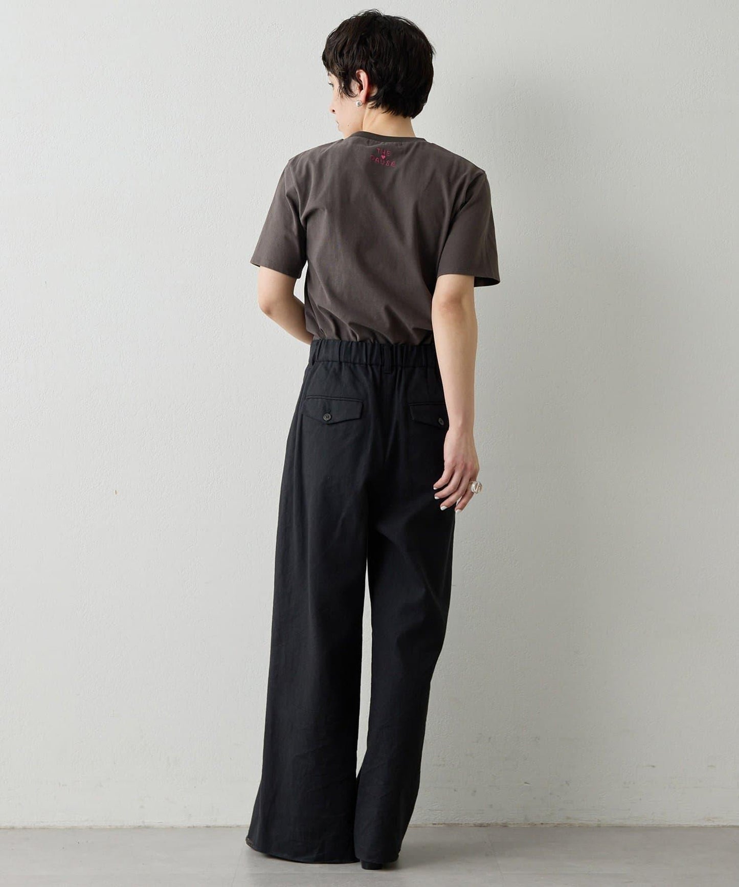 THE PAUSE 刺繡T恤