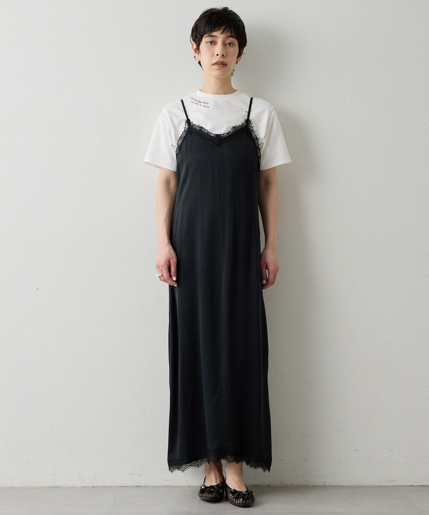 THE PAUSE 蕾絲邊吊帶連衣裙