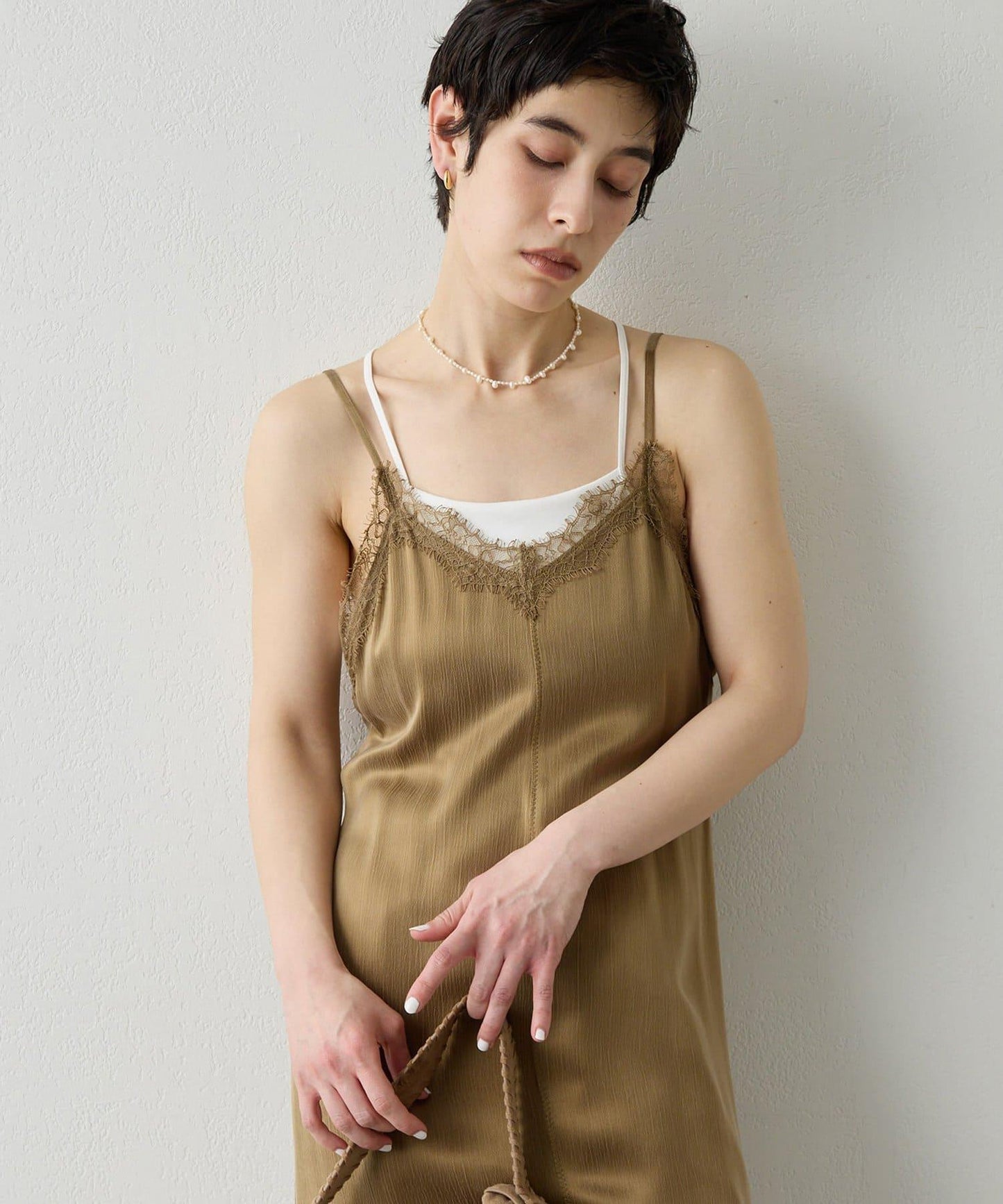 THE PAUSE 蕾絲邊吊帶連衣裙