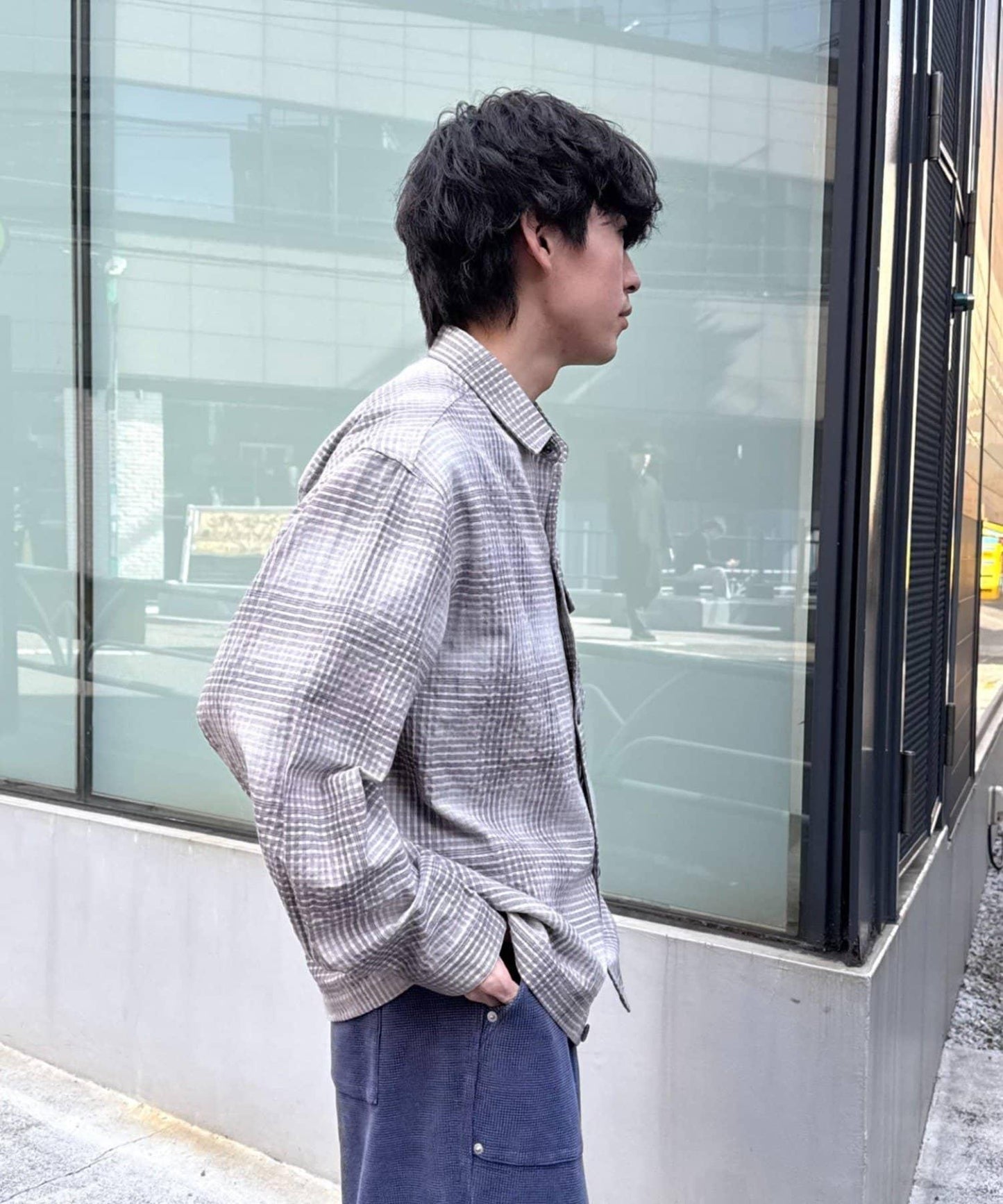 舒適中性 泡泡紗漸變格紋 襯衫