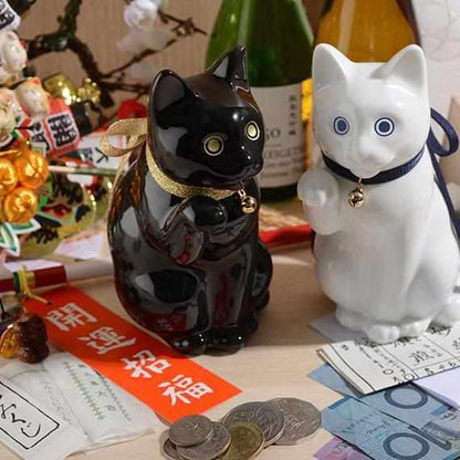 【招き猫】へそくりの招き猫 壱号 黒 (中) | 肥前吉田焼 | Kata Koto