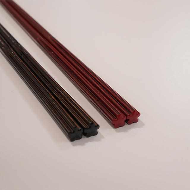 【箸】モダン hanataba urushi 赤 | 若狭の塗箸 | 箸蔵まつかん
