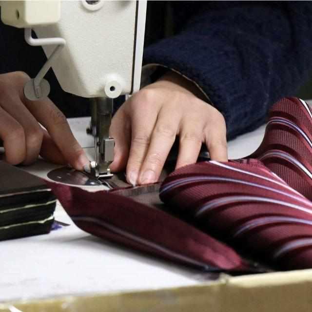 【ネクタイ】ペイズリー (パープル) | 国産シルク | SHAKUNONE (贈答用の紙袋付き)