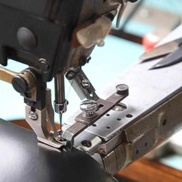 【小銭入れ】大(雪) | 松阪牛革 | バンビ