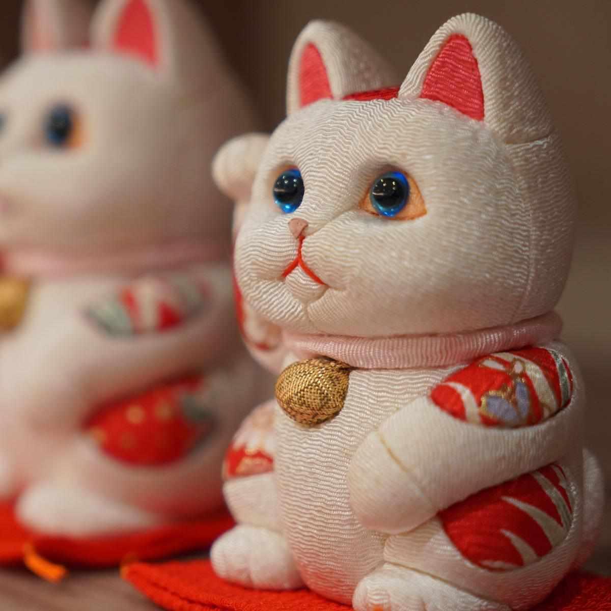 【招き猫】風水 (白) 無垢 リラックス | 江戸木目込み | 柿沼人形