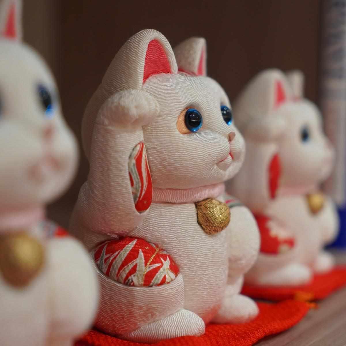 【招き猫】風水 (白) 無垢 リラックス | 江戸木目込み | 柿沼人形