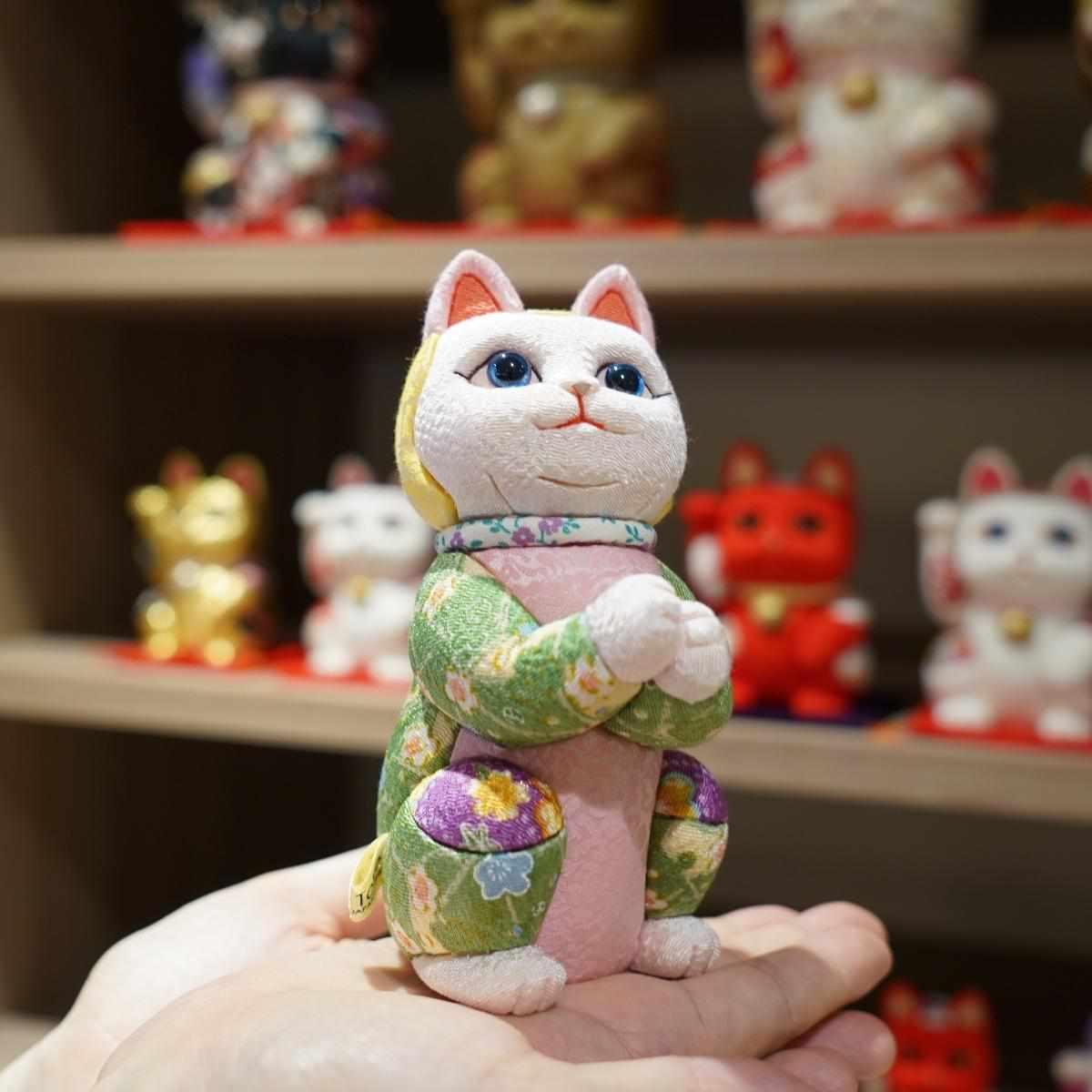 【招き猫 江戸木目込み】星に願いを ちりめん多色 日本製 柿沼人形 開運