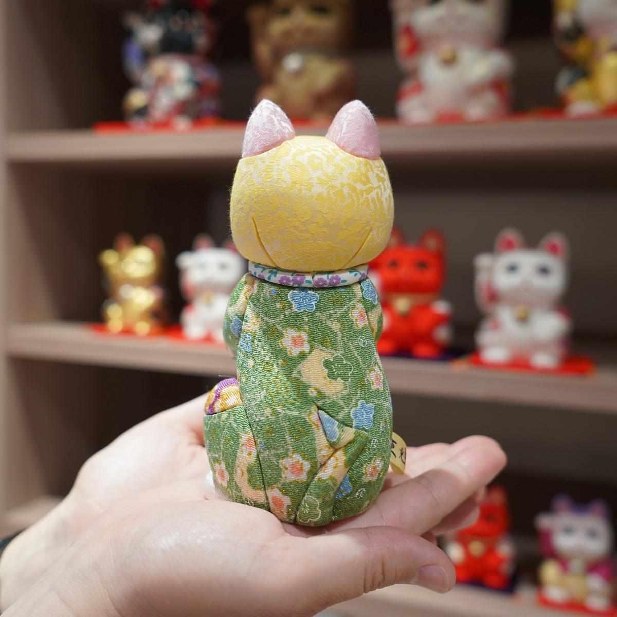 【招き猫 江戸木目込み】星に願いを ちりめん多色 日本製 柿沼人形 開運